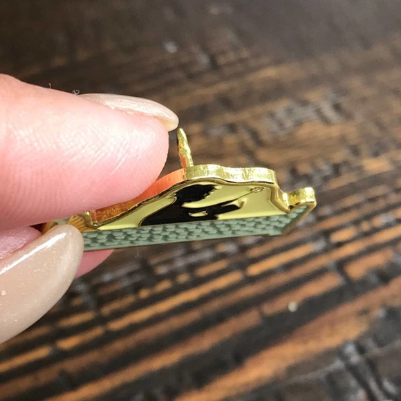 Harry Potter LUMOS Spell Collect Enamel Pin LAST ONE! 820 - Picture 4 of 7